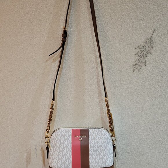 Jet Set Travel Medium Signature Logo Dome Crossbody Bag in  NWT Michael Kors Dome Crossbody Dahlia Multi